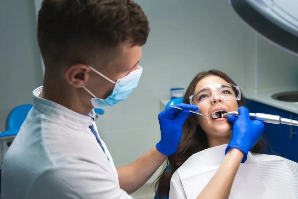 Who Is the Ideal Candidate for Laser Teeth Whitening Newbury?